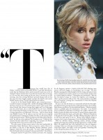 Suki Waterhouse photo #