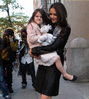 Suri Cruise photo #