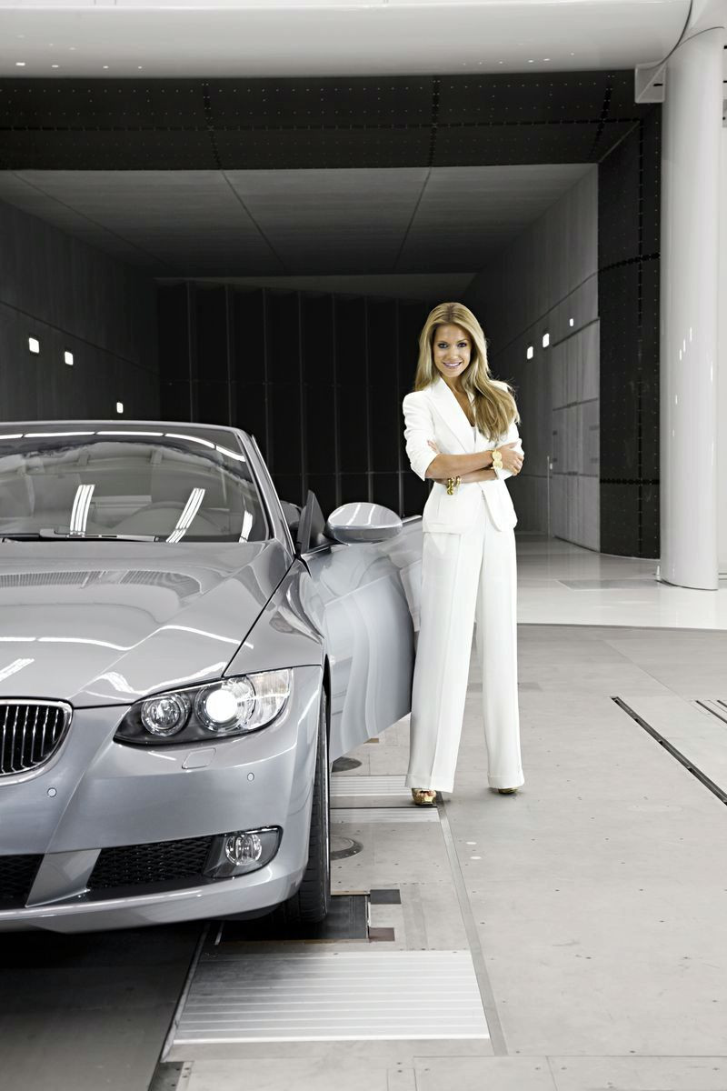 Sylvie Van Der Vaart: pic #356374