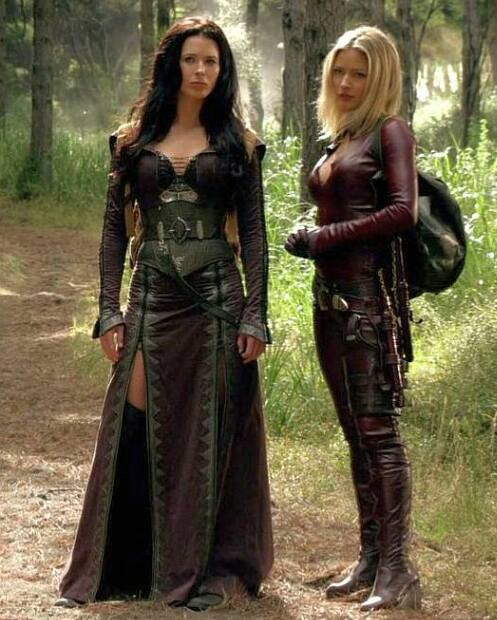 Tabrett Bethell: pic #1235493