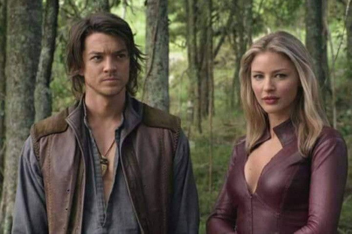 Tabrett Bethell: pic #1234605
