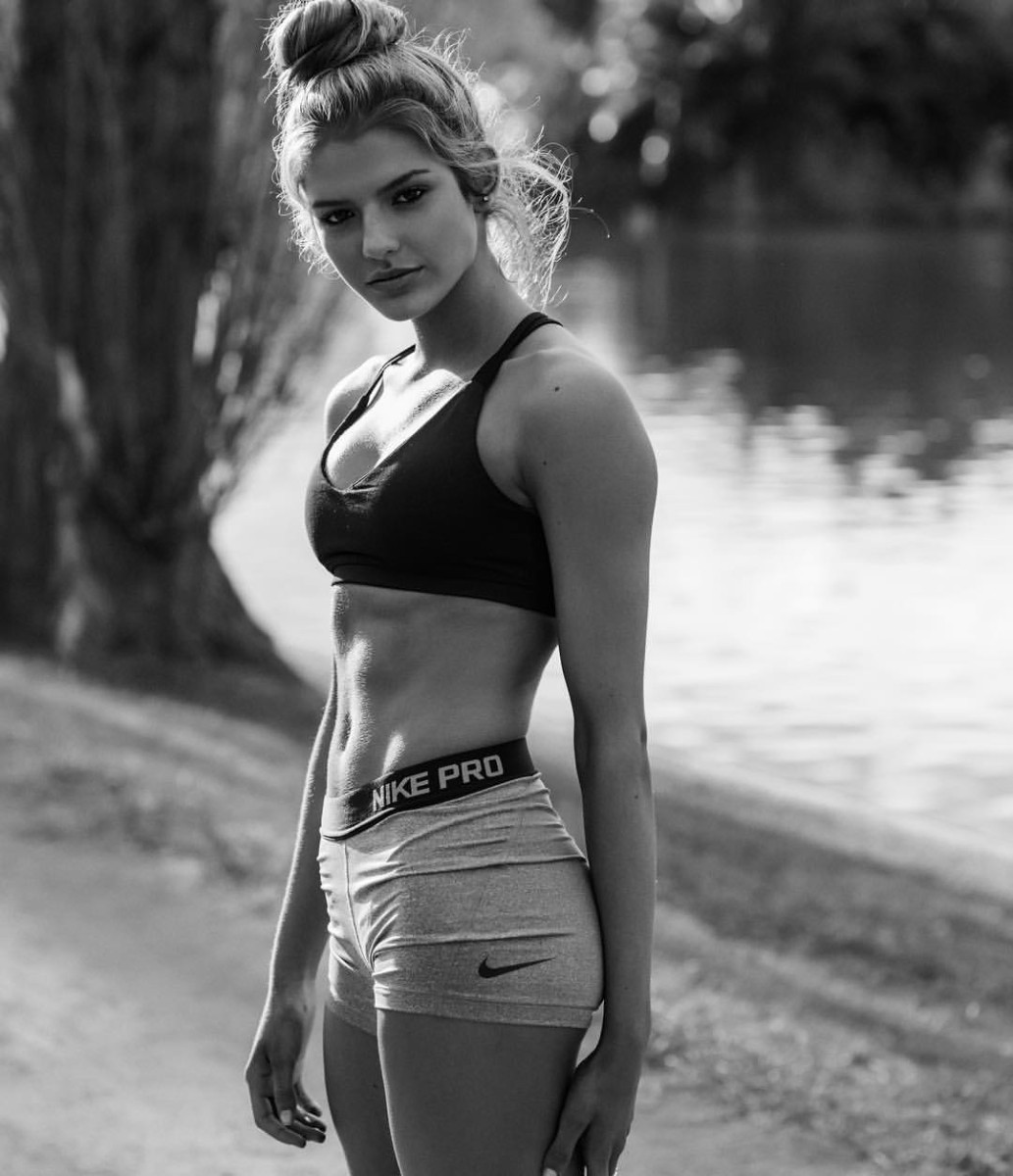 Talia Papantoniou: pic #1064224