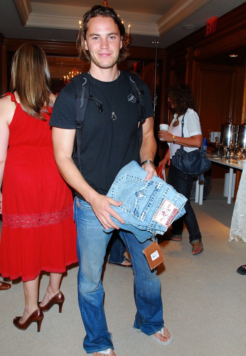 Taylor Kitsch: pic #540778