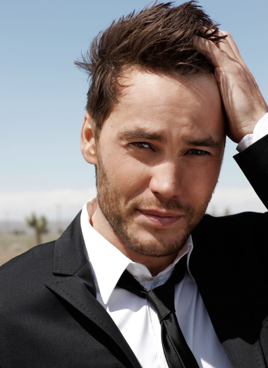 Taylor Kitsch: pic #554083
