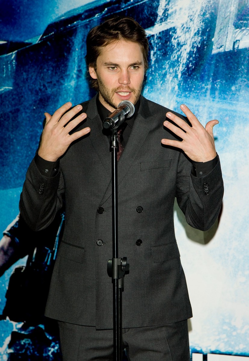 Taylor Kitsch: pic #539260