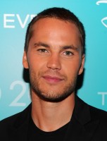 Taylor Kitsch pic #534853