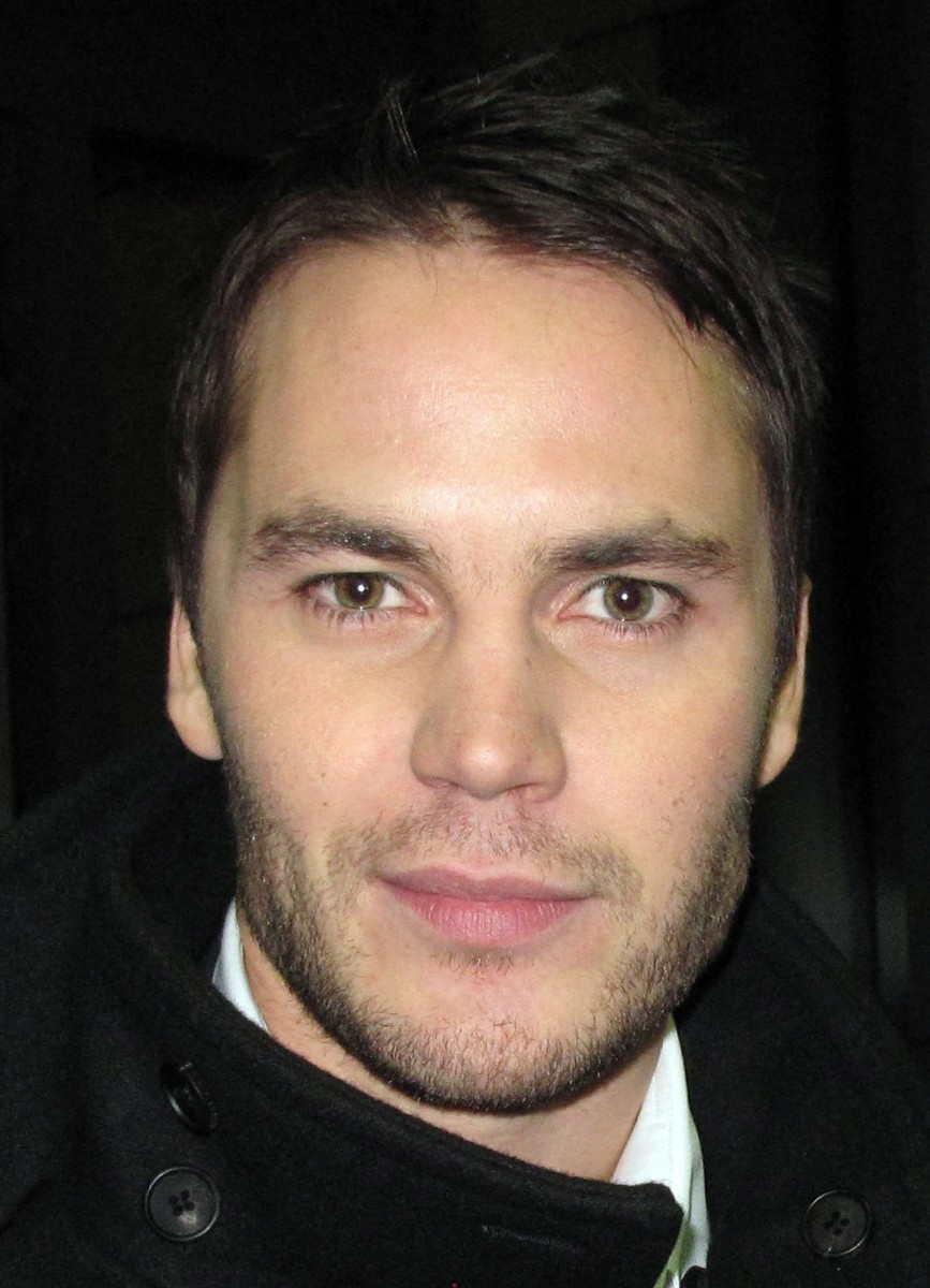 Taylor Kitsch: pic #537451