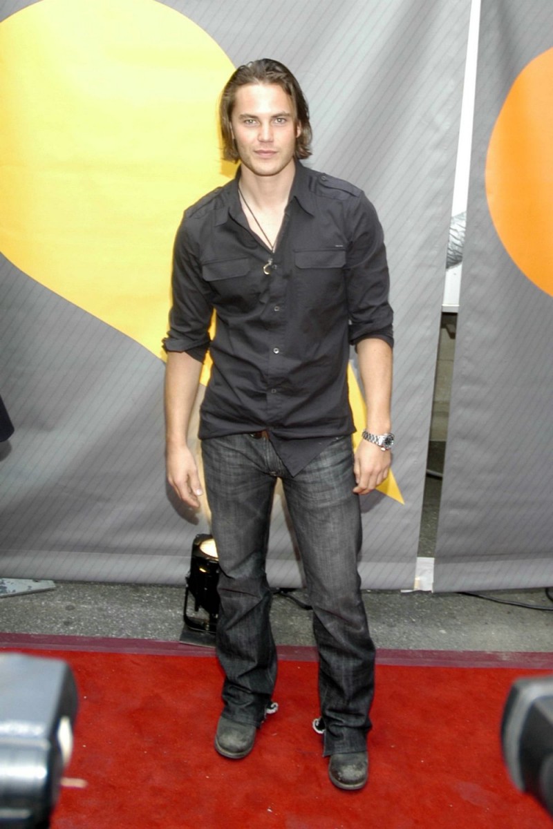 Taylor Kitsch: pic #535516