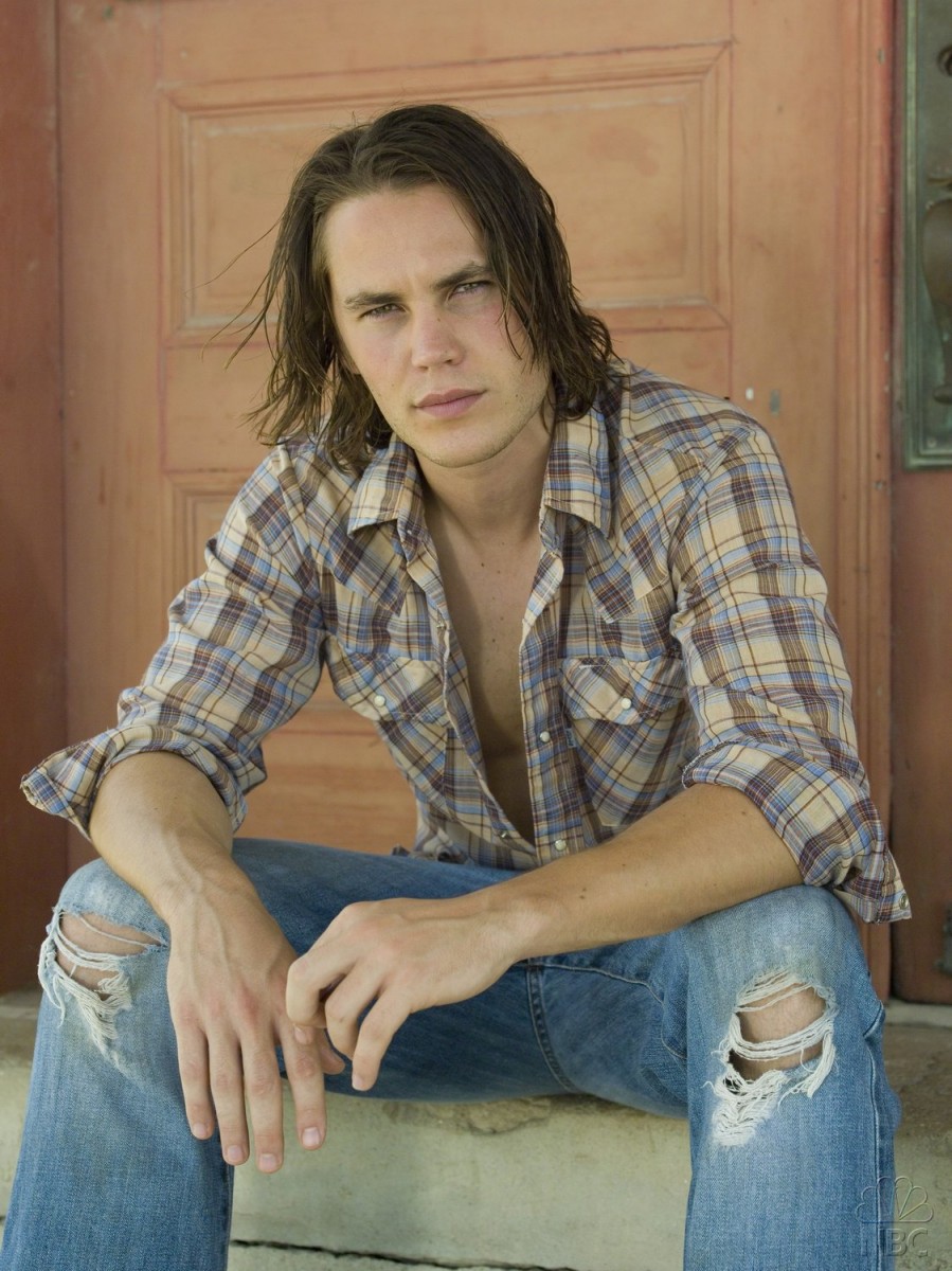 Taylor Kitsch: pic #214359