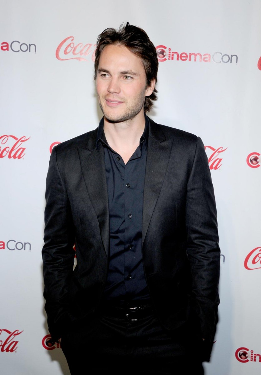 Taylor Kitsch: pic #533791