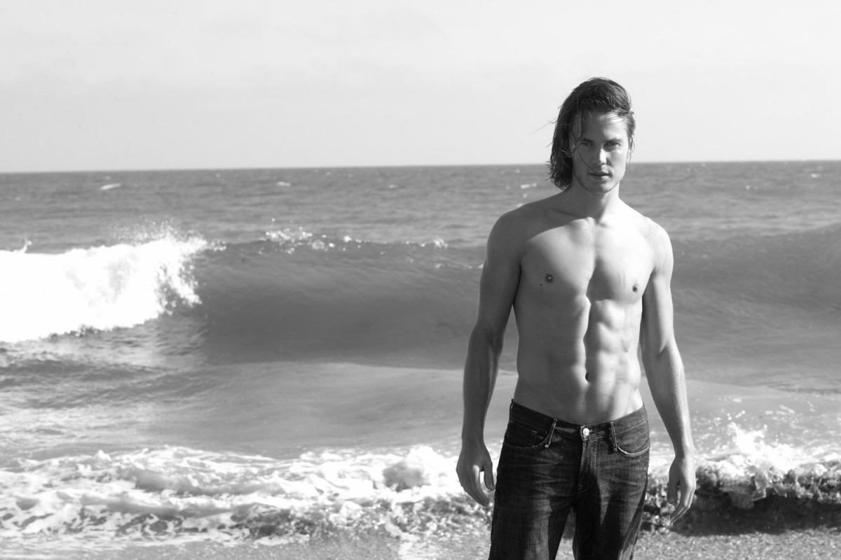 Taylor Kitsch: pic #207980