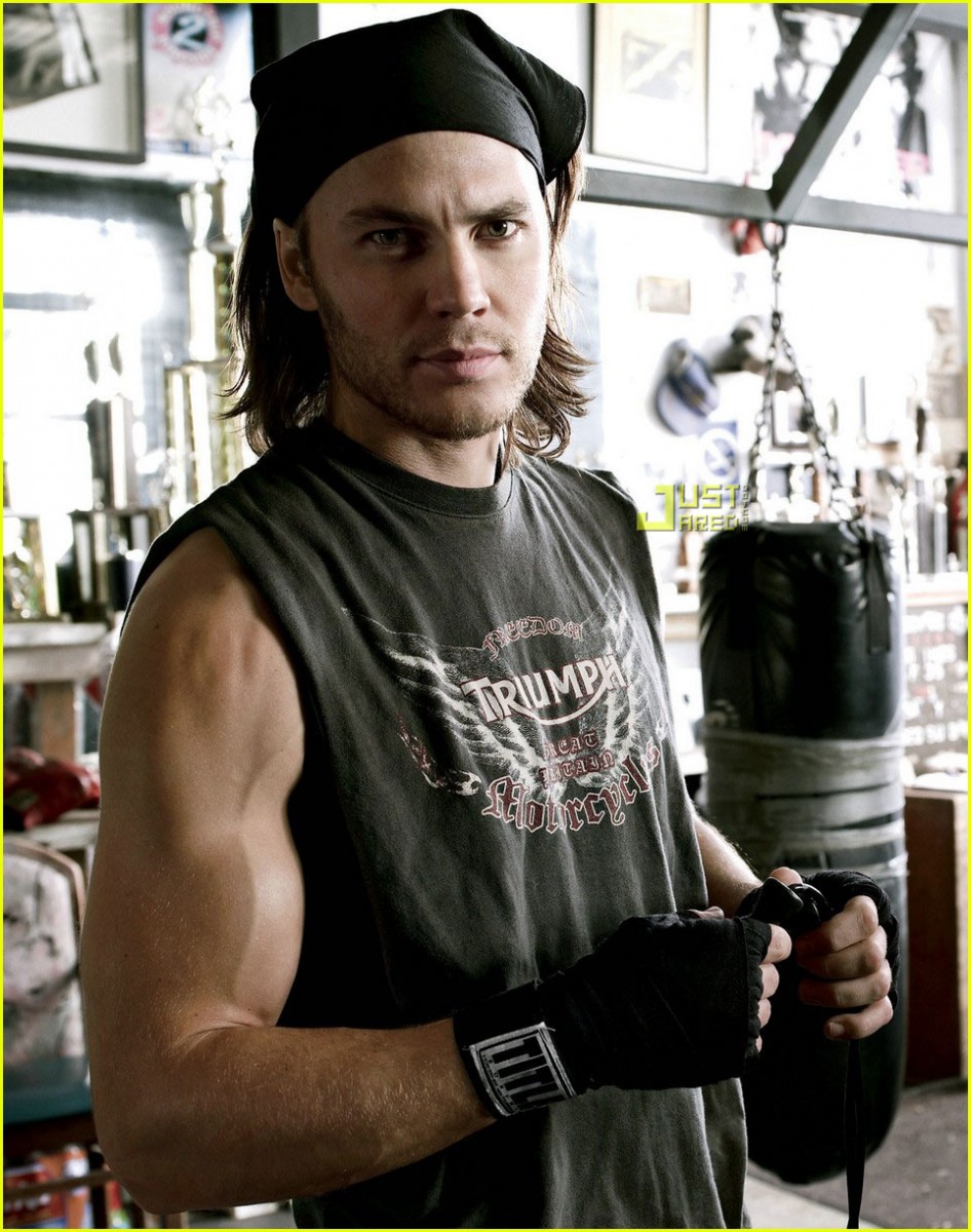 Taylor Kitsch: pic #214356