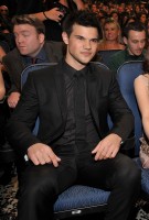 photo 8 in Taylor Lautner gallery [id325575] 2011-01-11