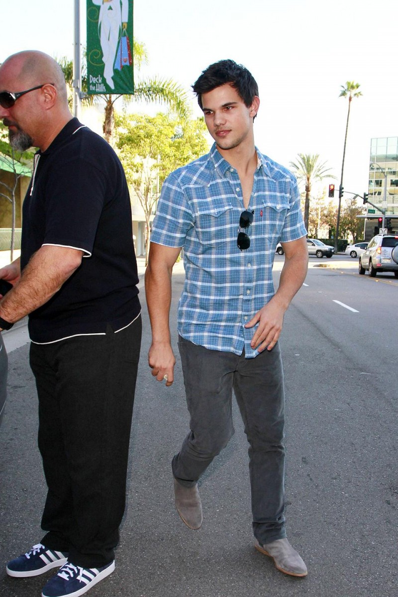 Taylor Lautner: pic #313374