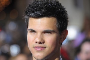 photo 4 in Taylor Lautner gallery [id292820] 2010-10-04