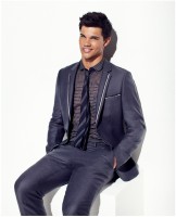 photo 18 in Taylor Lautner gallery [id195417] 2009-11-05