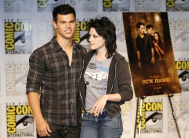 photo 21 in Taylor Lautner gallery [id287604] 2010-09-17