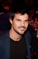 photo 16 in Taylor Lautner gallery [id744401] 2014-11-29