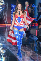 Taylor Hill photo #