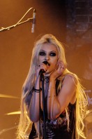 Taylor Momsen photo #