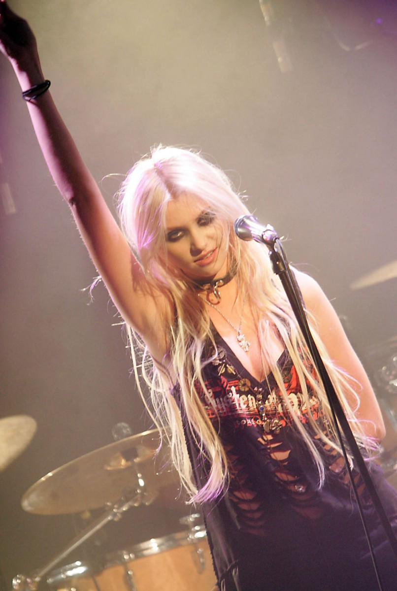 Taylor Momsen: pic #315411