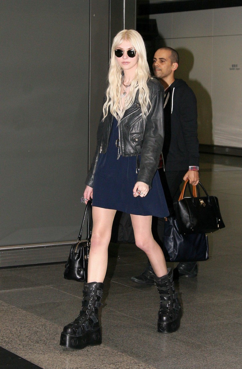 Taylor Momsen: pic #539367