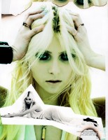 Taylor Momsen photo #