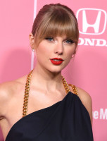 photo 9 in Taylor Swift gallery [id1194556] 2019-12-17