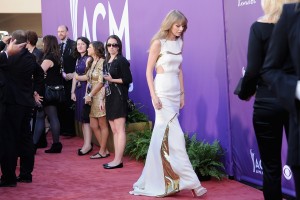 photo 14 in Taylor Swift gallery [id469954] 2012-04-03