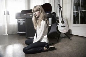 photo 6 in Taylor Swift gallery [id553463] 2012-11-19