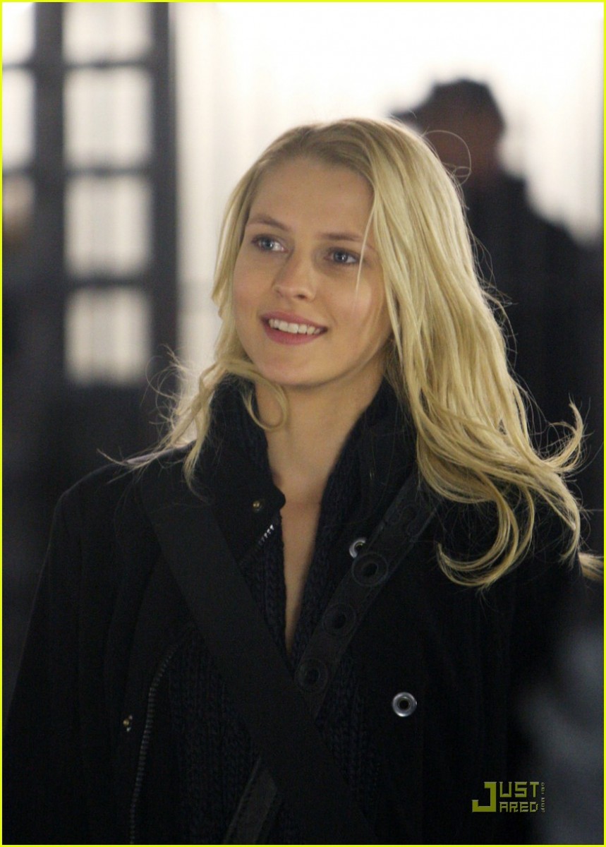 Teresa Palmer: pic #144036