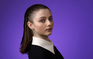 Thomasin McKenzie photo #