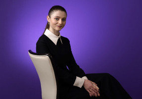 Thomasin McKenzie photo #