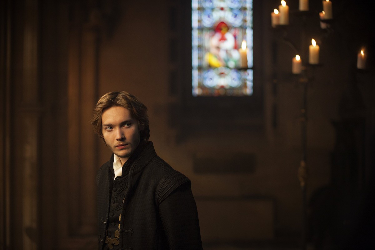 Toby Regbo : pic #711425