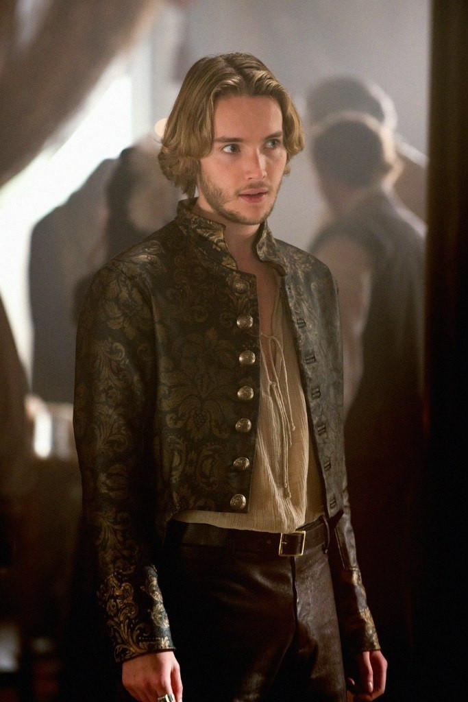 Toby Regbo : pic #706466