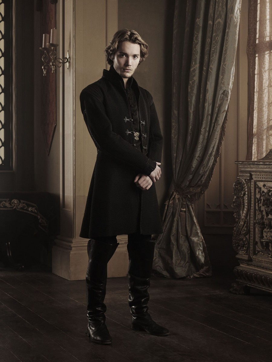 Toby Regbo : pic #714798