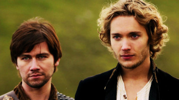 Toby Regbo  pic #706462