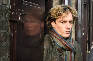 Toby Stephens photo #