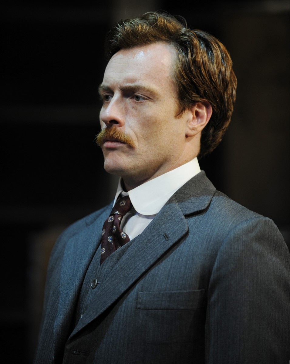 Toby Stephens: pic #363349