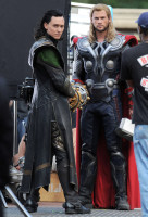 Tom Hiddleston photo #
