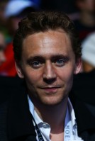 Tom Hiddleston photo #