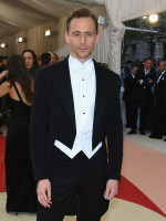 Tom Hiddleston photo #