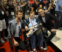 Tom Hiddleston photo #