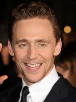 Tom Hiddleston photo #