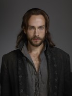 Tom Mison photo #