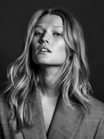 Toni Garrn photo #