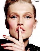 Toni Garrn photo #