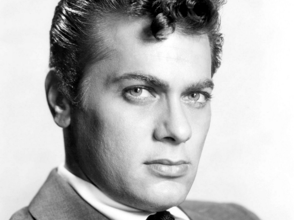 Tony Curtis: pic #241475