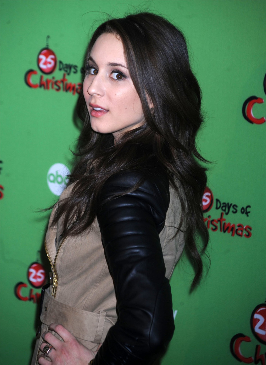 Troian Avery Bellisario: pic #432483
