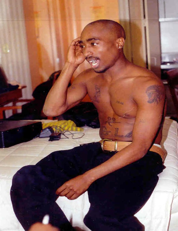 Tupac Shakur: pic #60240